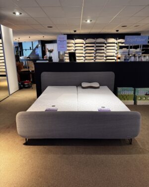 Mline gestoffeerd ledikant | inclusief matrassen | Showmodel