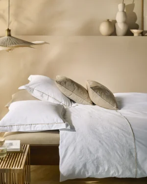 Beddinghouse Dekbedovertrek | Broderie Fleurie | Wit | V26