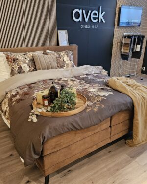 Avek Fier | Boxspring | Showroom